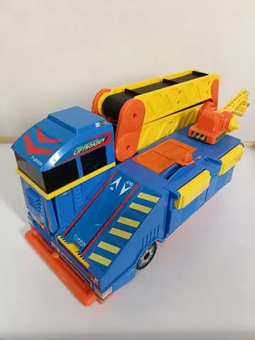 토미카 리프트 로더