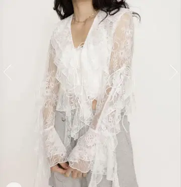 SLY FRONT RIBBON LACE 블라우스