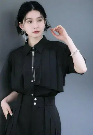 HARE 아지메 플리츠 셔츠
