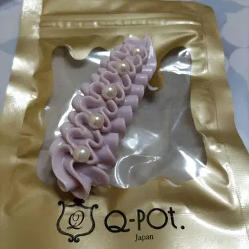 Q-pot 펄 스트로베리 휘핑 머리핀