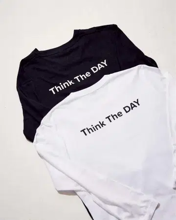 Think The DAY 로고 롱 슬리브 T셔츠 화이트 L 사이즈