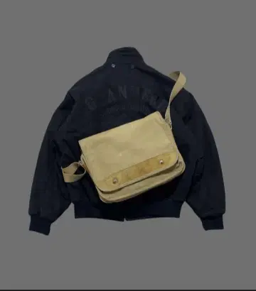 [ archive ] 80s Military Shoulder 빈티지
