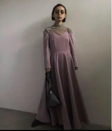아메리 빈티지 SEETHROUGH SHOULDER DRESS 퍼플