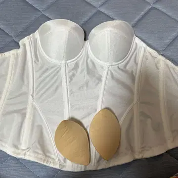 브라이덜 이너 C70 화이트 패드 포함
