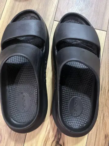 우포스