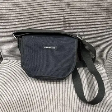 marimekko 블랙 숄더백