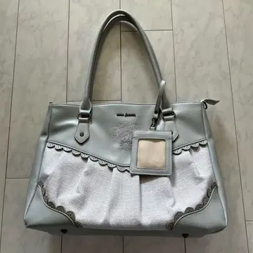 axes femme 토트백 패스 케이스 포함 색스 A4