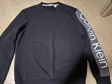 Calvin Klein 블랙 트레이닝복