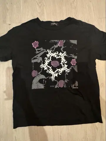 Amnjx BLACKROSE 티셔츠