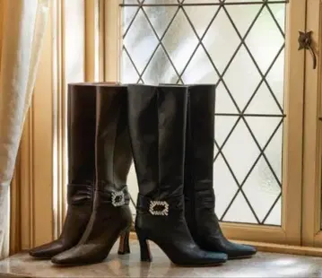 Herlipto Crystal Bucked Knee Boots