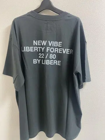 LIBERE 슬로우건T셔츠