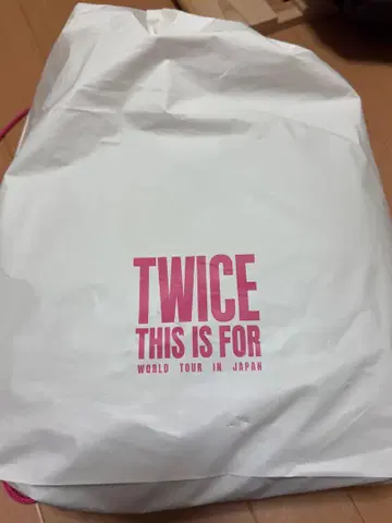 TWICE WORLD TOUR IN JAPAN 굿즈 덤 있습니다!