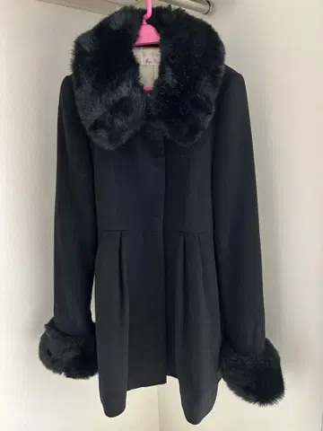 퍼 달린 롱 코트