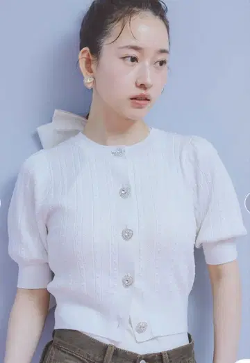 LILY BROWN 릴리 브라운 하트 비쥬 버튼 니트 가디건