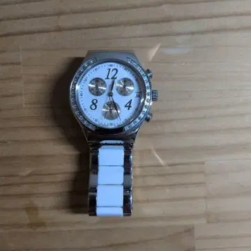 Swatch 아날로그 손목시계 크로노그래프 화이트