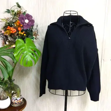 UNIQLO : C 블랙 하이넥 니트 여성용 M