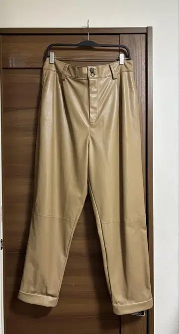 ZARA 베이지 와이드 가죽 팬츠 [ XL ]