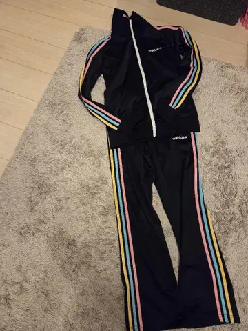 새상품 adidas 셋업 사이즈 L