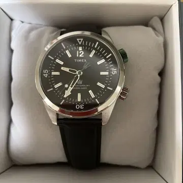 TIMEX 워터베리 블랙 가죽 손목시계