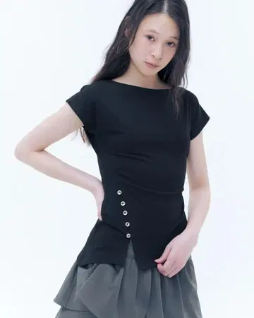 misekiseoul 미세키서울 Side shirring slittop