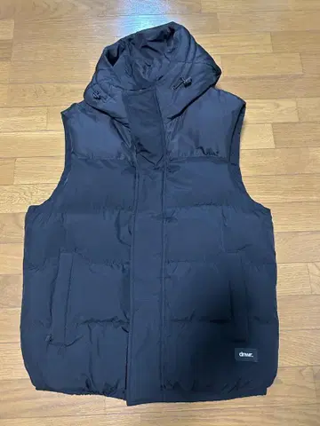 ZABA 블랙 후드 부착 베스트