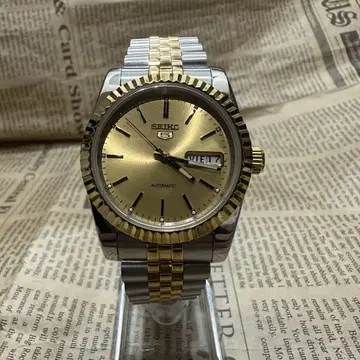 SEIKO 5 7s26-3110 피라미드 데이데이트