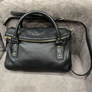 kate spade 블랙 가죽 숄더백