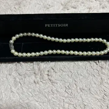 도쿄 소와르 PETITSOIR 화이트 조개펄 목걸이