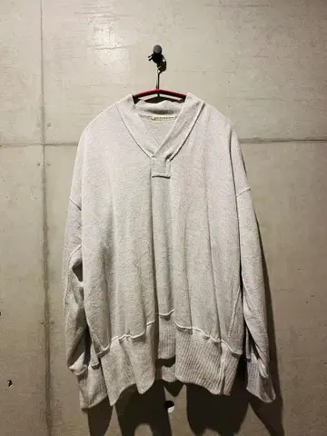 Extra Quality Products 그레이 V넥 티셔츠