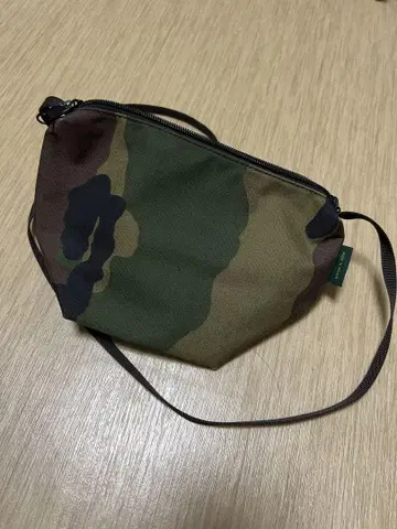 희망 가격을 댓글로 남겨주세요. 에르베샤펠리에 숄더백