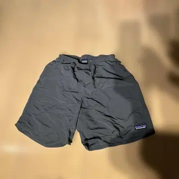 patagonia 그레이 숏팬츠