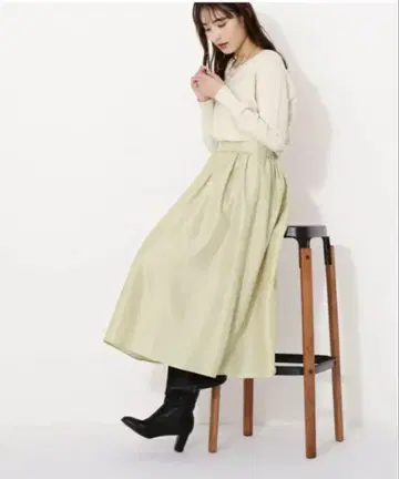 샴브레이 타프타 스커트 NATURAL BEAUTY BASIC 사이즈 S