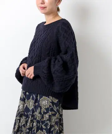 Spick&Span 아쿠츠 유리에 콜라보 케이블 도마 풀오버