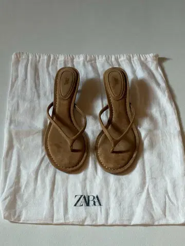 ZARA 베이지 샌들 37(24cm)
