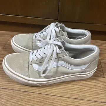Vans 베이지 스웨이드 스니커즈