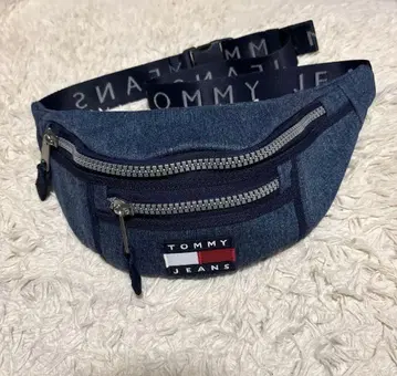 TOMMY JEANS 바디백 웨스트 파우치 다크 블루