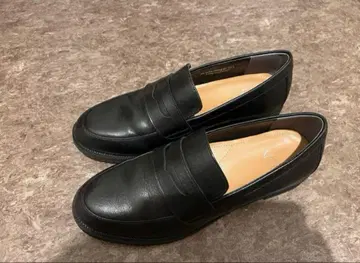 컨디션 최상 ing 디자인 코인 로퍼 23.5cm