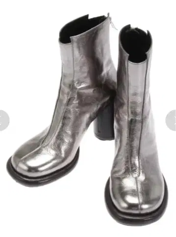 UN3D. 앵글리드 라운드 엣지 쇼트 부츠 38