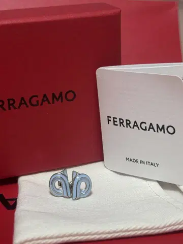 FERRAGAMO NEW GAN SMAL 귀걸이