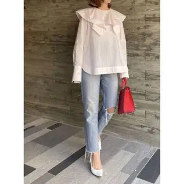 Cygne 시뉴 프릴 세일러 블라우스