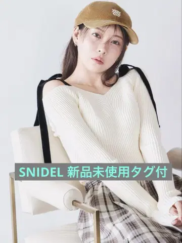 SNIDEL 숄더 리본 오프숄더 니트 풀오버 신상
