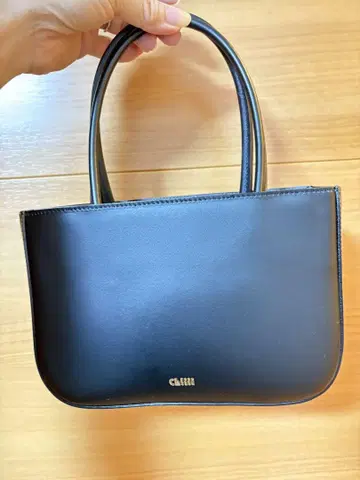 미사용 새상품 ch!iii 치 백 Small Tote black 블랙