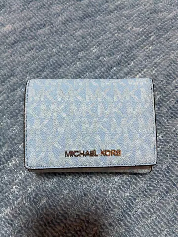 MICHAEL KORS 3단 폴더형 지갑 라이트 블루