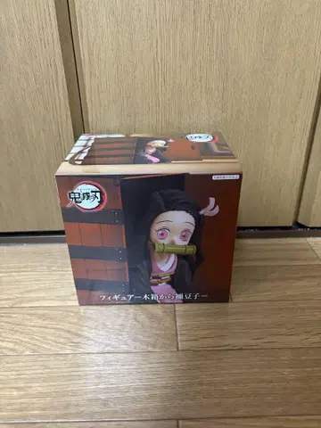 [ 미사용 새상품 ] 나무 상자에서 나온 네즈코 피규어