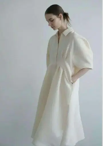 CLANE FORM SLEEVE ONEPIECE