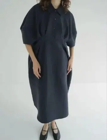 CLANE FORM SLEEVE ONEPIECE