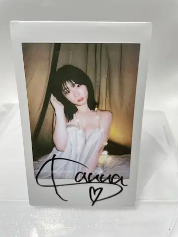 세토 카나 사인 폴라로이드