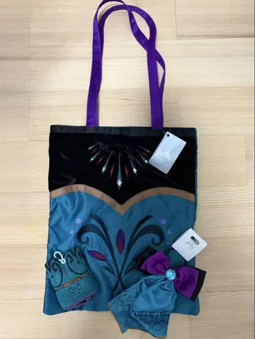 안나와 눈의 여왕 대관식 토트백 세트 판매