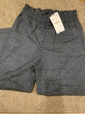 미사용 새상품 ZARA 체크 무늬 S 사이즈 팬츠