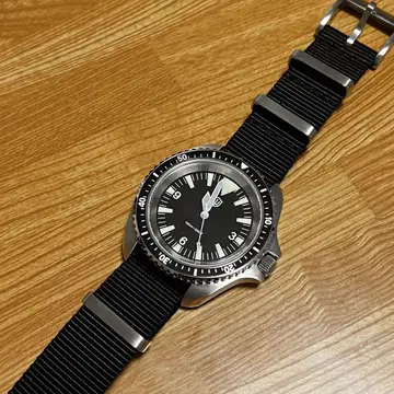 워치 다이버즈 watchdivers 쿼츠 시계 330미터 방수